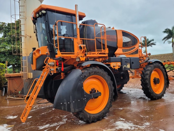 Pulverizador Autopropelido Jacto Uniport 3030 ano 2022 - Uniport 3030 - Máquinas Agrícolas