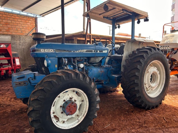 Trator Ford 6610 ano 1986