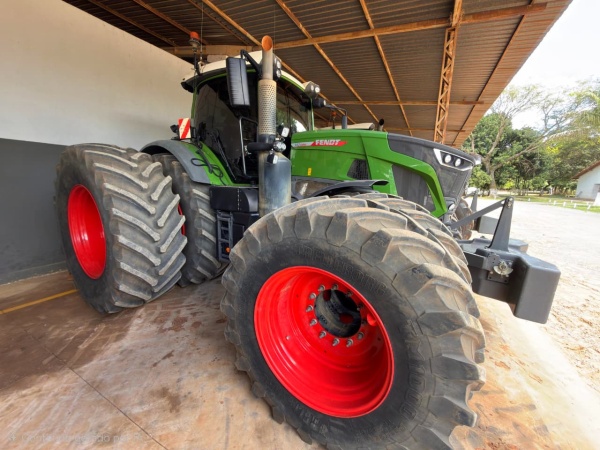 Trator Fendt vario 942 ano 2023