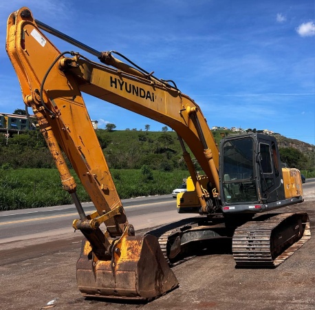 Escavadeira Hyundai R210LC-7 ano 2008