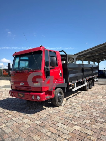 Caminhão Ford CARGO 816 S ano 2013