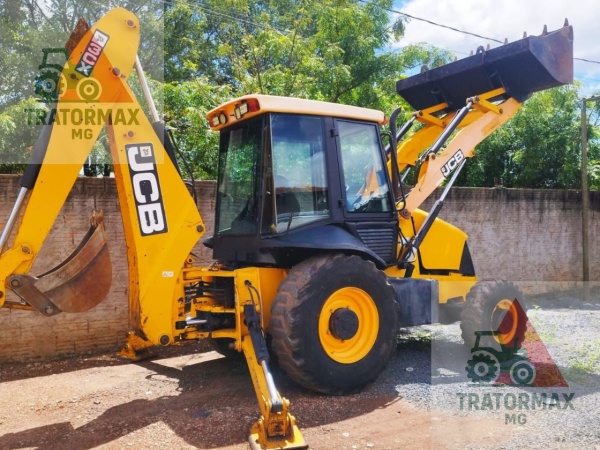 Retroescavadeira JCB 3CX ano 2015 - 3CX - Máquinas de Linha Amarela