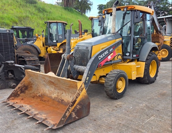 Retroescavadeira John Deere 310L ano 2021