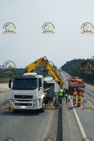 Caminhão Volvo VM 270 ano 2012