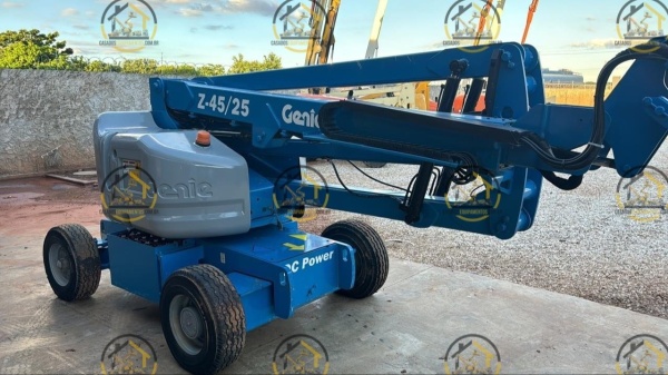 Plataforma Genie  Z-45/25J DC ano 2010
