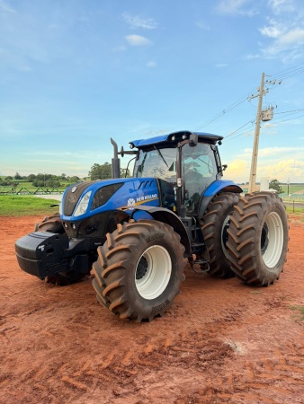 Trator New Holland T7.260 ano 2023