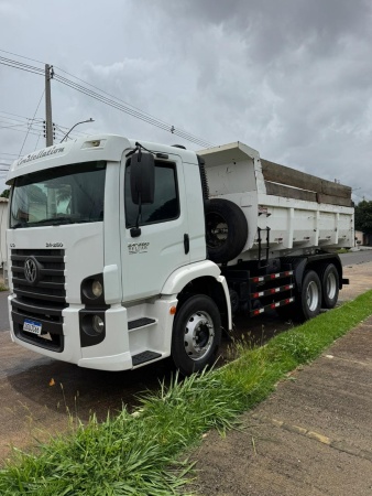 Caminhão Volkswagen 24250 6x2 ano 2012