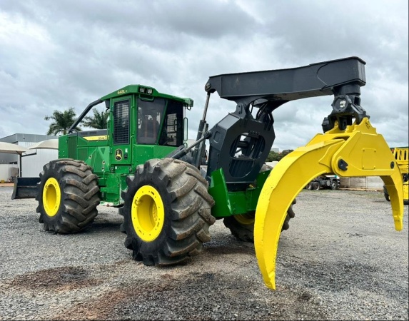 Skidder John Deere 648L-II ano 2021