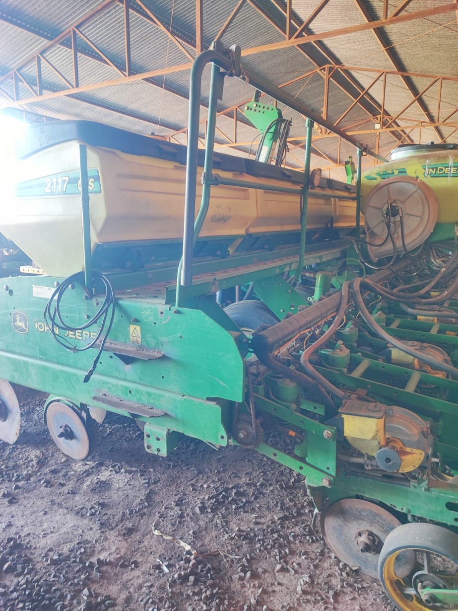 Plantadeira John Deere 2117 CCS ano 2014