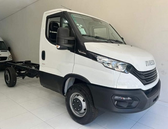 Caminhão Iveco Daily 35-160 ano 2026