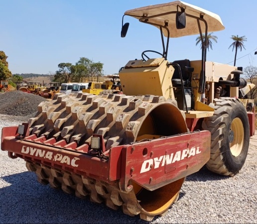 Rolo Compactador Dynapac CA15 ano 2005 - CA15 - Pavimentação e Infraestrutura
