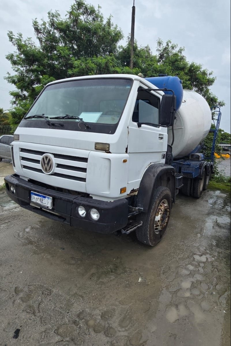 Caminhão Volkswagen 26-260E ano 2010