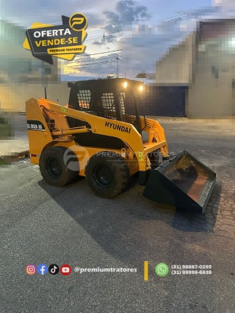 Mini Carregadeira Hyundai HSL850 ano 2012