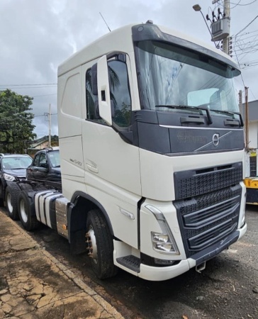 Caminhão Volvo FH 540 ano 2022
