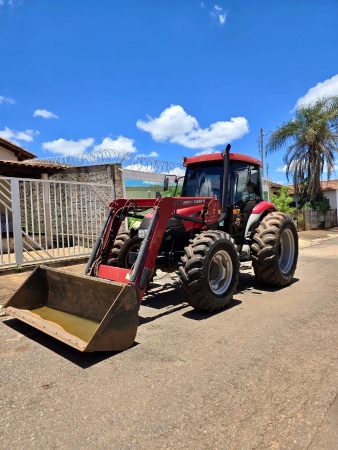 Trator Case Farmall 80 ano 2017