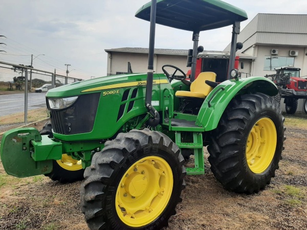 Trator John Deere 5080 ano 2019