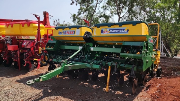 Plantadeira Tatu ULTRA FLEX ano 2013