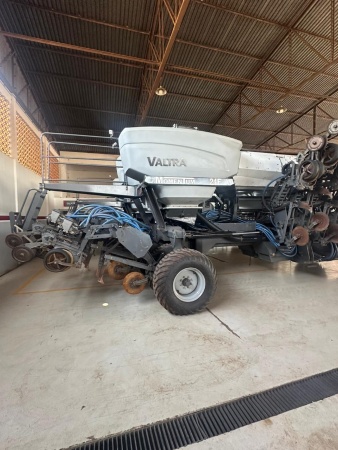 Plantadeira Valtra Momentum 24F ano 2021