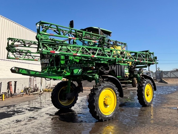 Pulverizador Autopropelido John Deere 4025 ano 2019