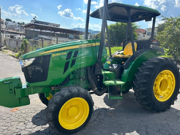 Trator John Deere 5080EN ano 2023
