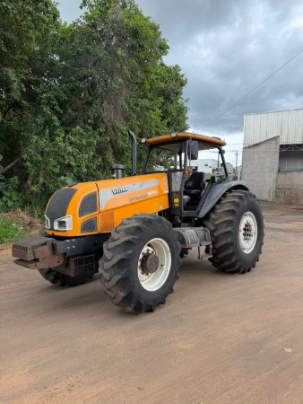 Trator Valtra BH 165 ano 2008 - BH 165 - Máquinas Agrícolas