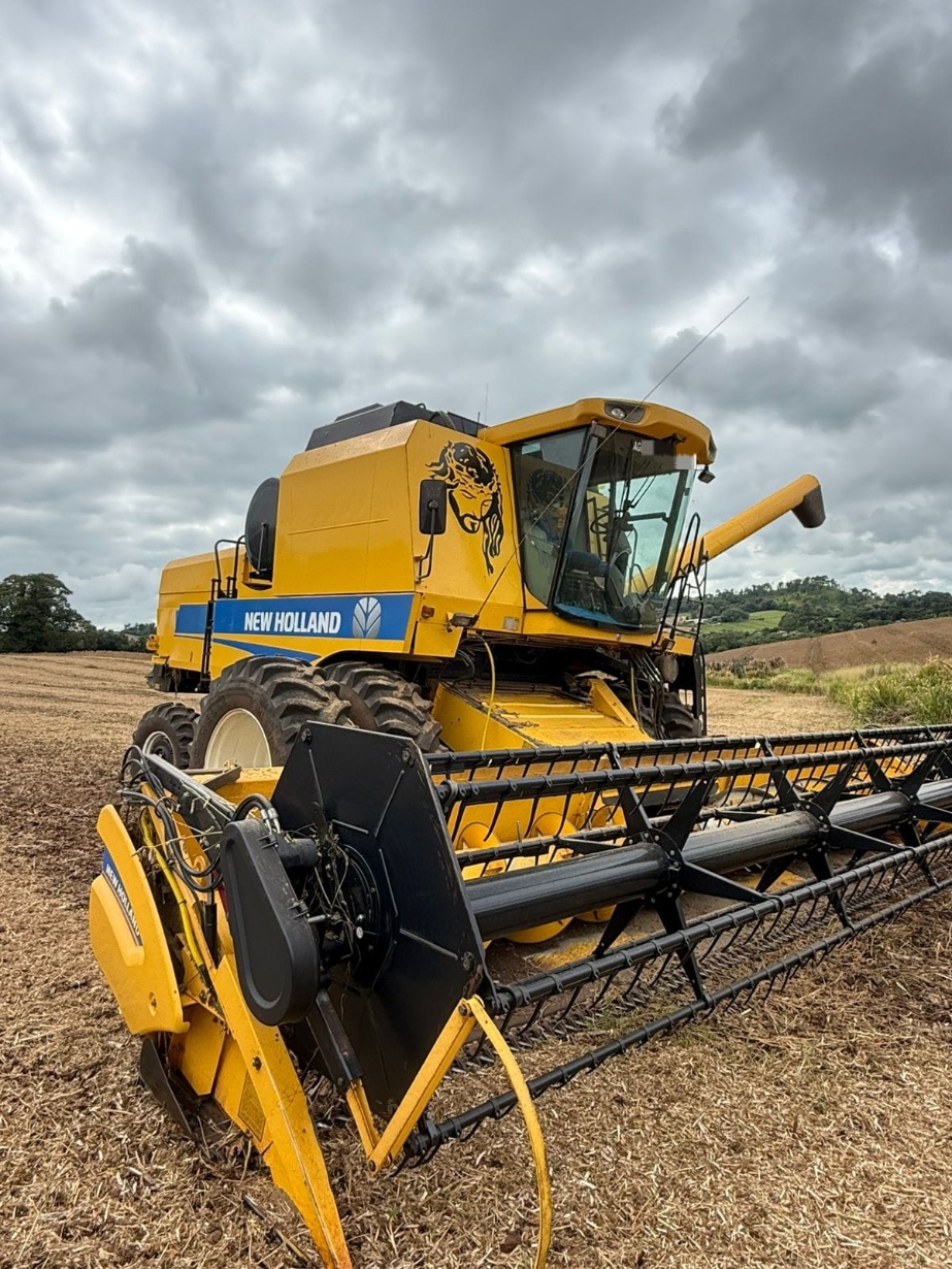 new-holland-tc-5090.jpg