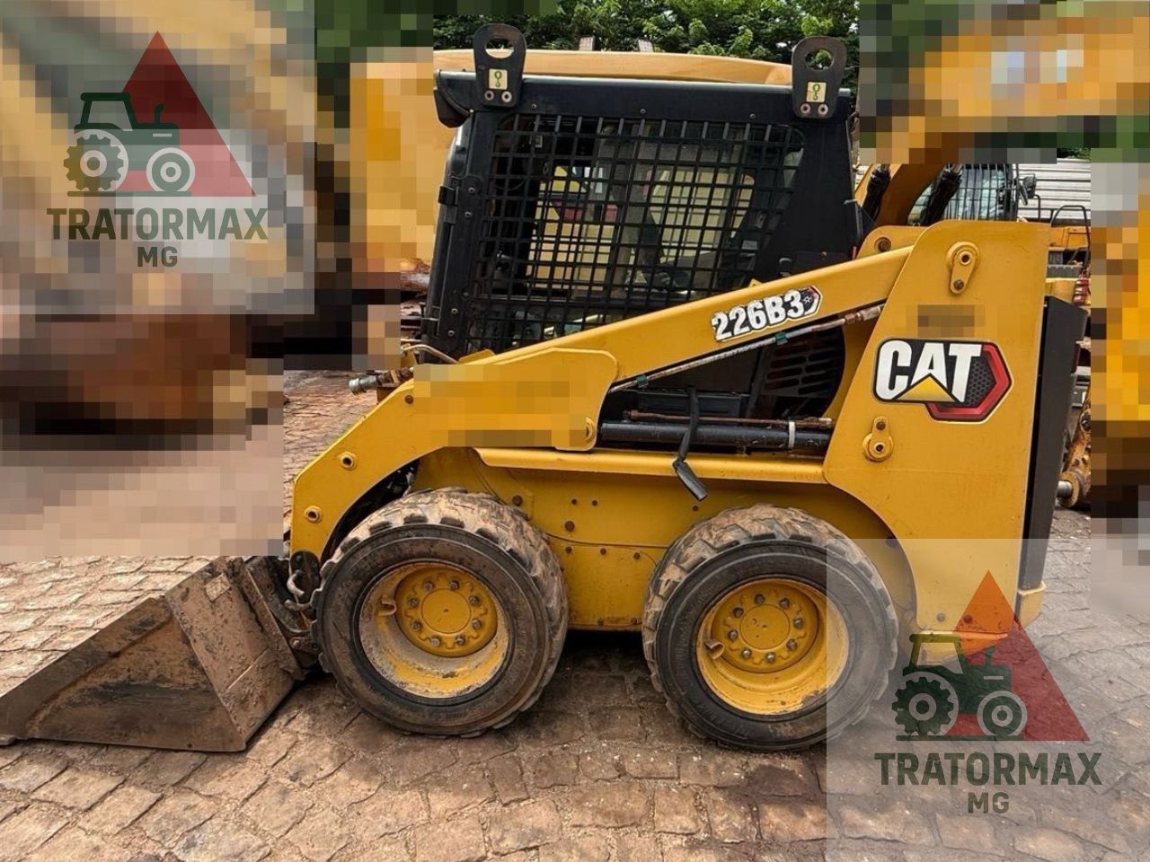 Mini Carregadeira Caterpillar 226B3 ano 2023
