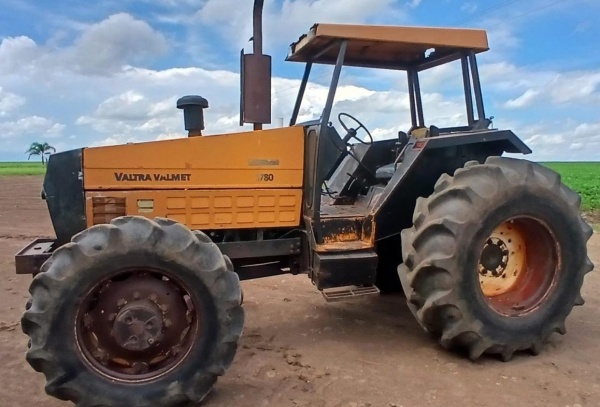 Trator Valmet 1780 ano 1990