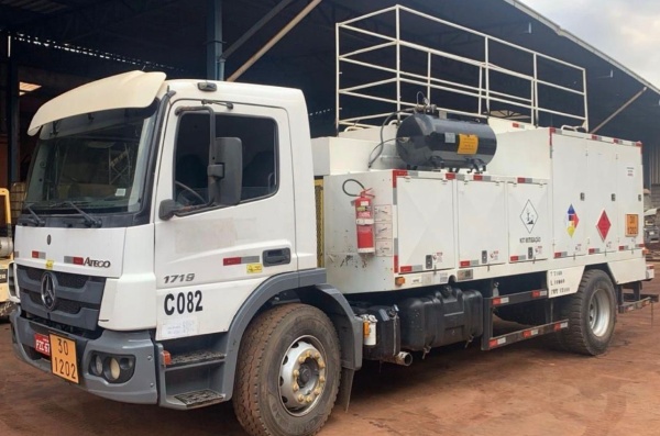 Caminhão Mercedes Benz Atego 1719 ano 2016 - Atego 1719 - Caminhões e Carretas
