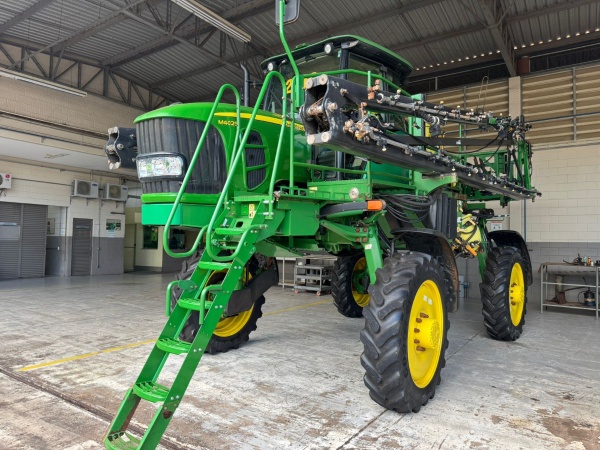 Pulverizador Autopropelido John Deere 4025 ano 2019