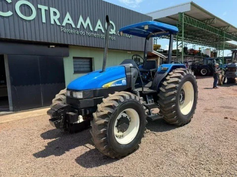 Trator New Holland TL 95 ano 2006