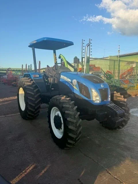 Trator New Holland TL 75 ano 2015