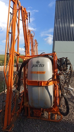 Pulverizador Jacto CONDOR 800 ano 2015