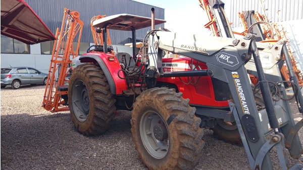 Trator Massey Ferguson MF 4290 ano 2021