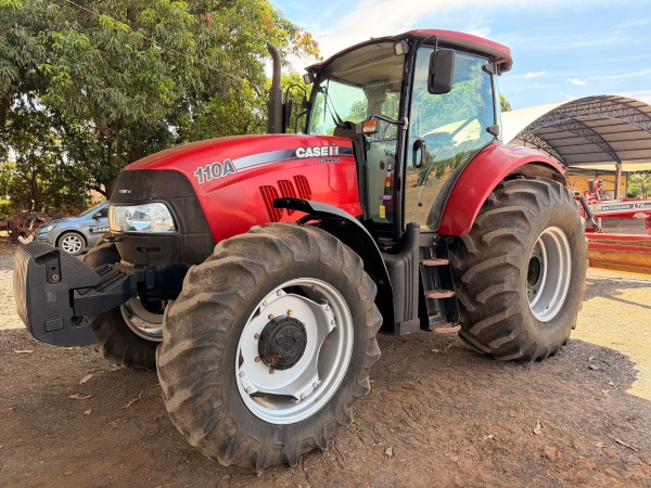 Trator Case Farmall 110A ano 2016 - Farmall 110A - Máquinas Agrícolas