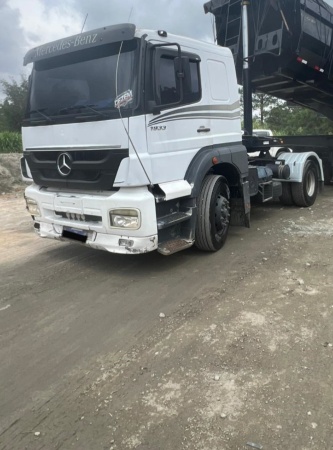 Caminhão Mercedes Benz axor 1933 ano 2006