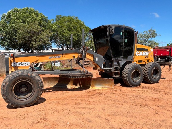 Motoniveladora Case 865 ano 2020