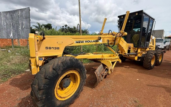 Motoniveladora New Holland RG170.B  ano 2008