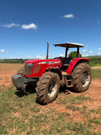Trator Massey Ferguson MF 4292 XTRA ano 2022