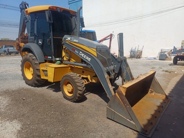 Retroescavadeira John Deere 310L