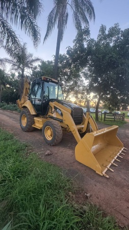Retroescavadeira Caterpillar 416 E ano 2015 - 416 E - Máquinas de Linha Amarela