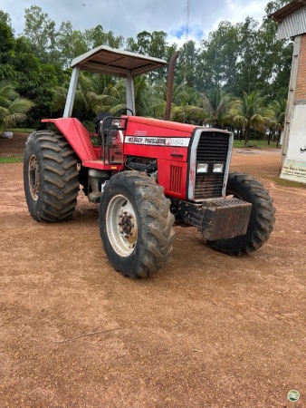 Trator Massey Ferguson MF 650 ano 2004