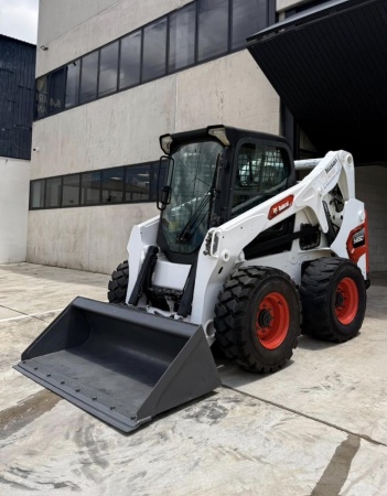 Mini Carregadeira Bobcat S650 ano 2021