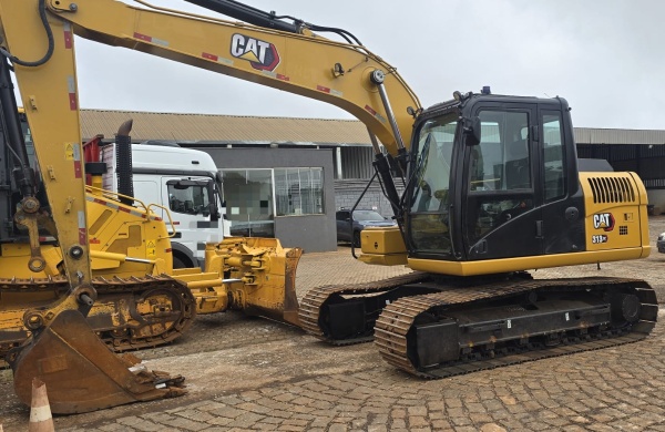 Escavadeira Caterpillar 313 GC ano 2023