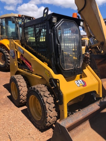 Mini Carregadeira Caterpillar 226B3 ano 2021