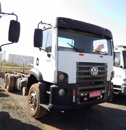Caminhão Volkswagen 26.280 CRM ano 2015
