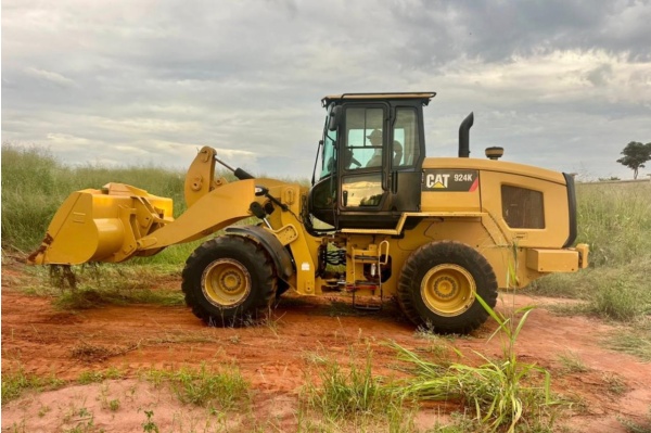 Pá Carregadeira Caterpillar 924K ano 2015