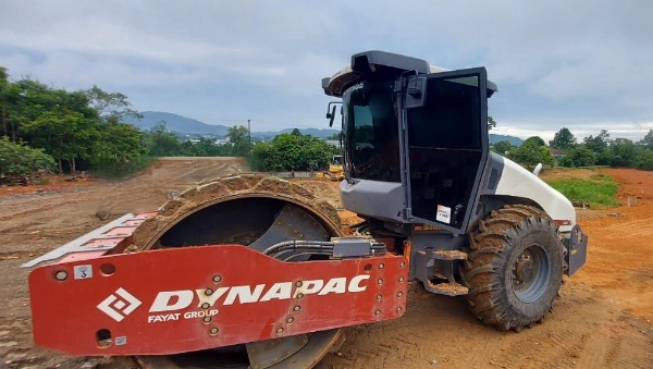 Rolo Compactador Dynapac CA25 ano 2025