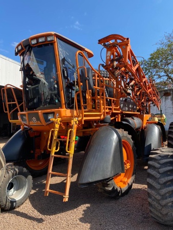 Pulverizador Autopropelido Jacto Uniport Star 2500 ano 2011