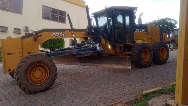 Motoniveladora John Deere 672G ano 2016